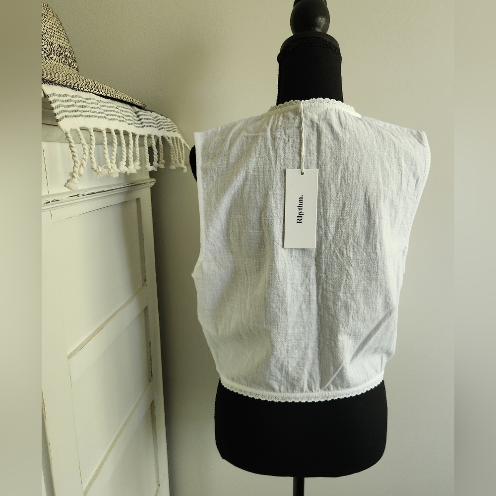 NWT RHYTHM VEST - Picture 5 of 8